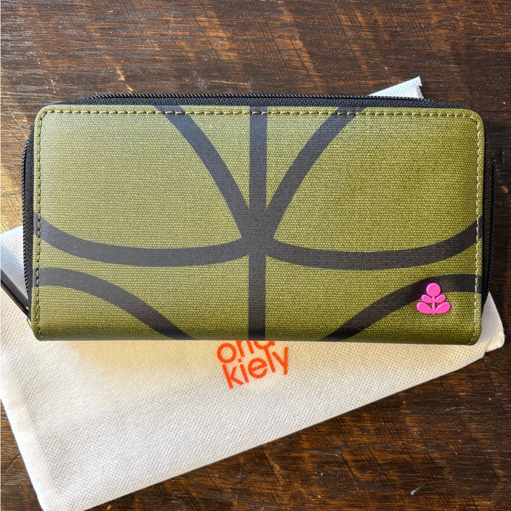 ORLA KIELY Zip Around Wallet Purse - Olive Green - Stem Pattern NWT